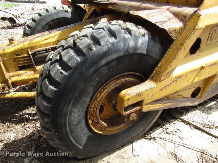 image for item GC9908 1957 Caterpillar 60  scraper