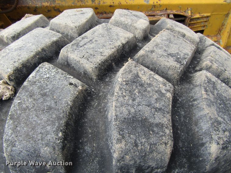 image for item GC9908 1957 Caterpillar 60  scraper