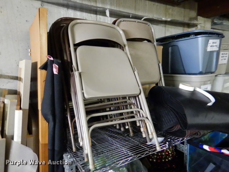 image for item GH9161 Approximately 15 metal folding chairs