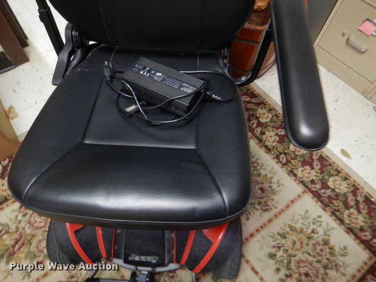 image for item GH9164 (2) powered wheelchairs