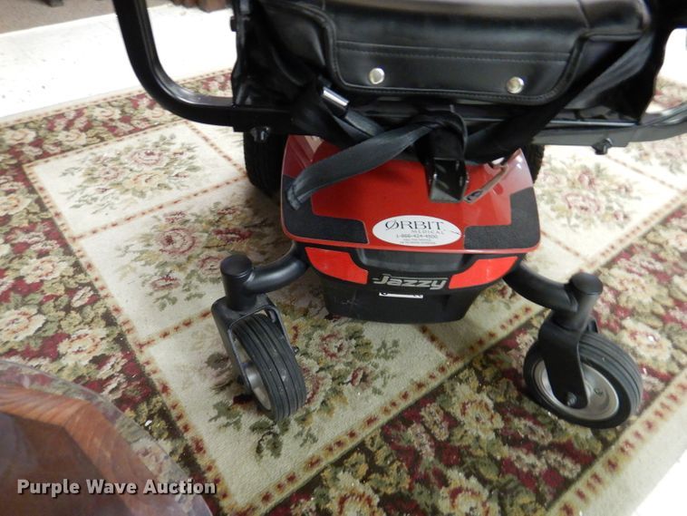 image for item GH9164 (2) powered wheelchairs