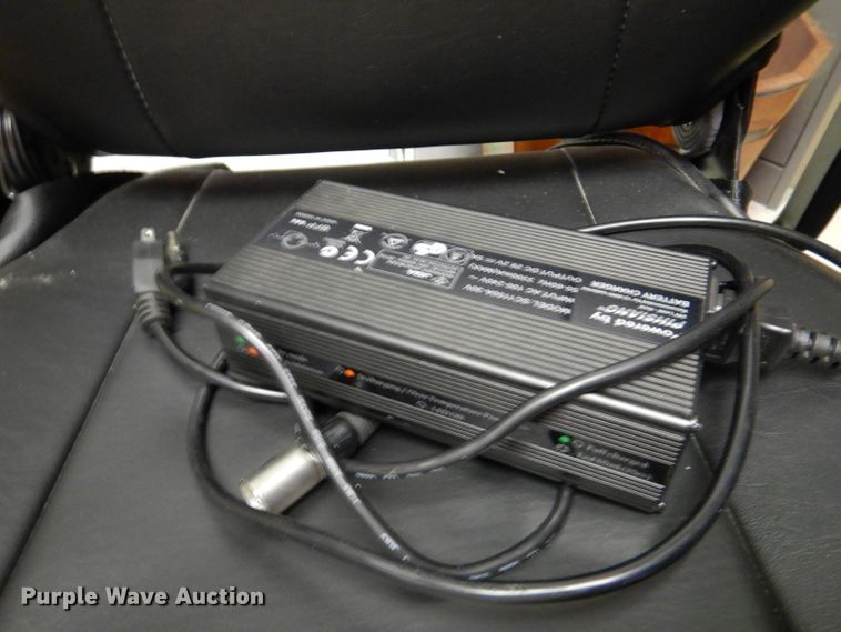 image for item GH9164 (2) powered wheelchairs