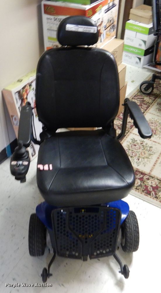 image for item GH9164 (2) powered wheelchairs