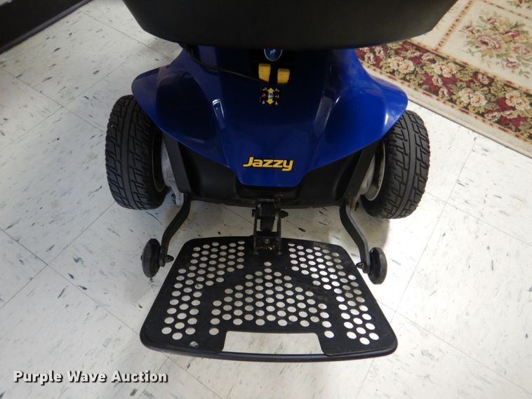 image for item GH9164 (2) powered wheelchairs