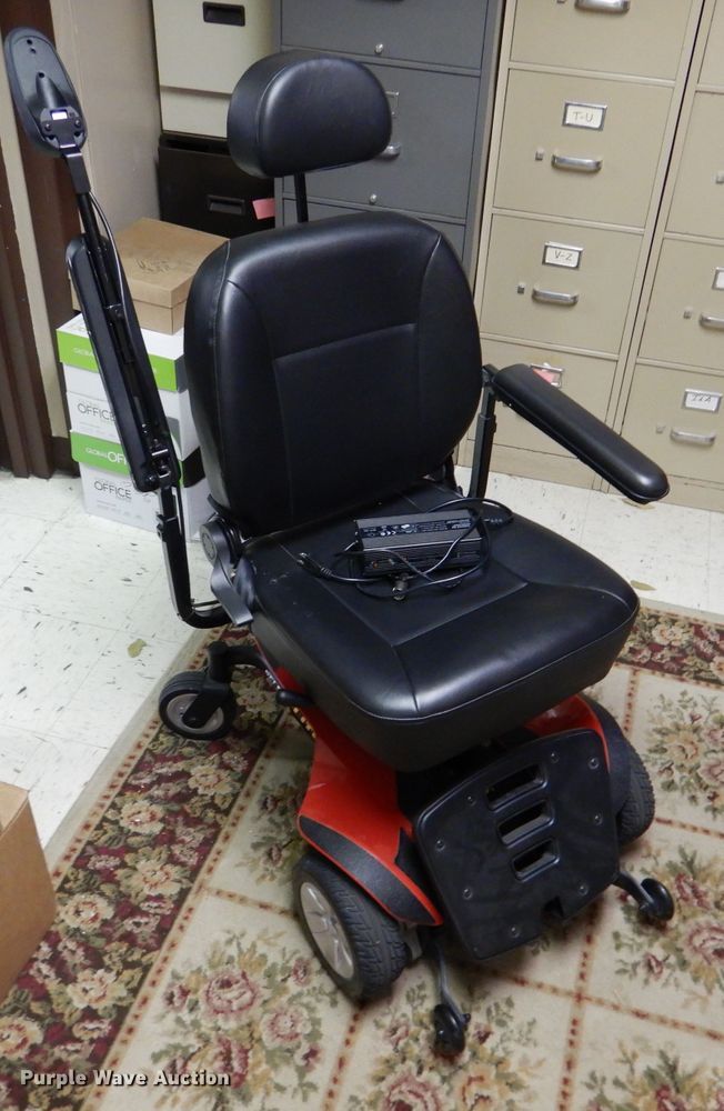 image for item GH9164 (2) powered wheelchairs