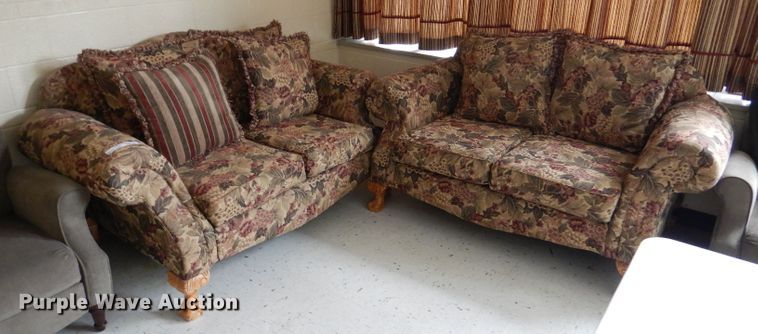 image for item GH9166 Furniture