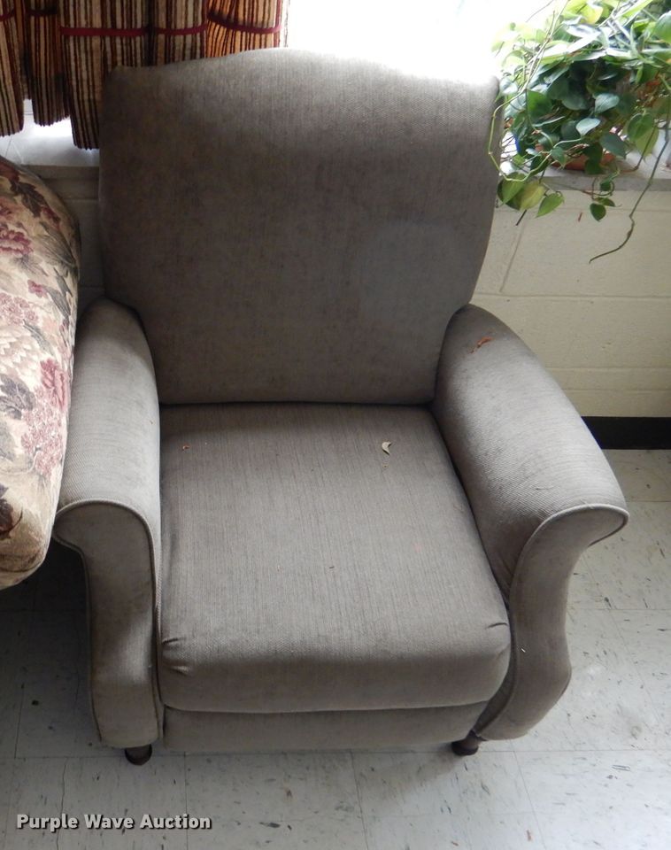 image for item GH9166 Furniture