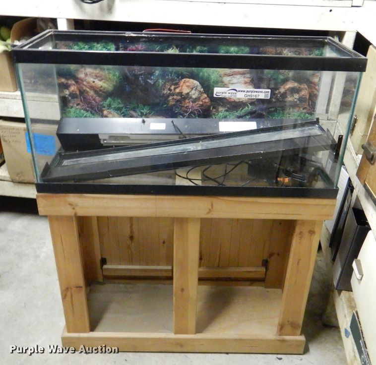 image for item GH9167 (2) fish tanks