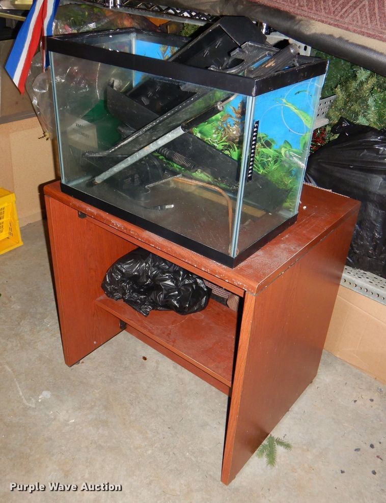 image for item GH9167 (2) fish tanks