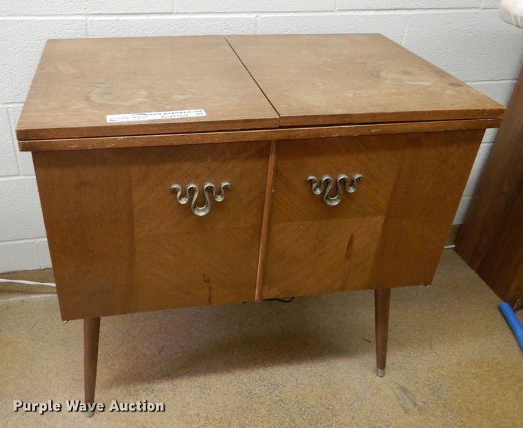 image for item GH9169 Brothers sewing machine