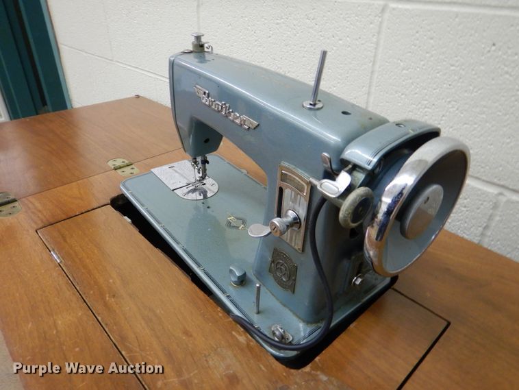 image for item GH9169 Brothers sewing machine