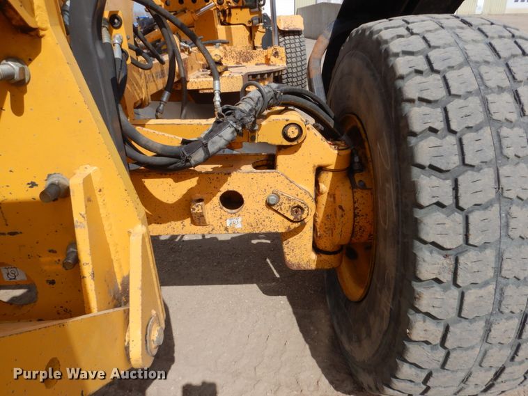 image for item HE9599 2011 Volvo G946  motor grader