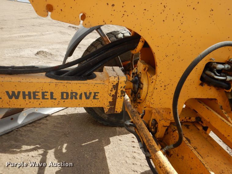 image for item HE9599 2011 Volvo G946  motor grader