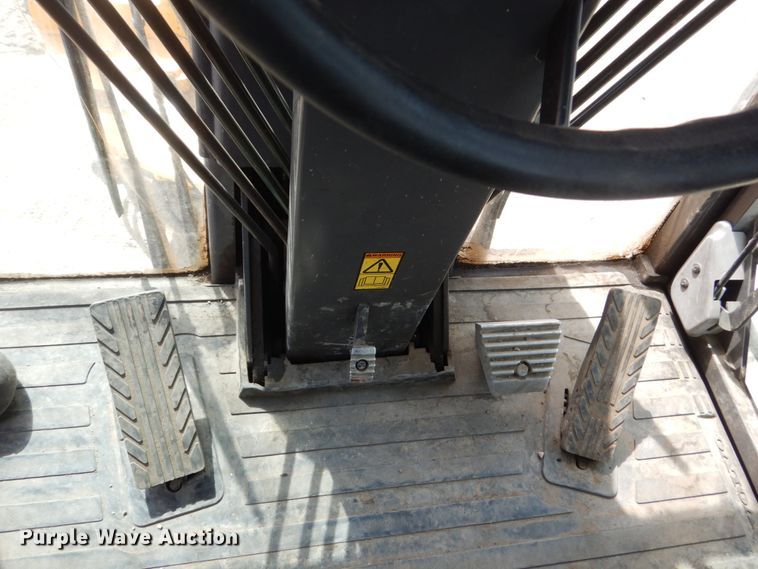 image for item HE9599 2011 Volvo G946  motor grader