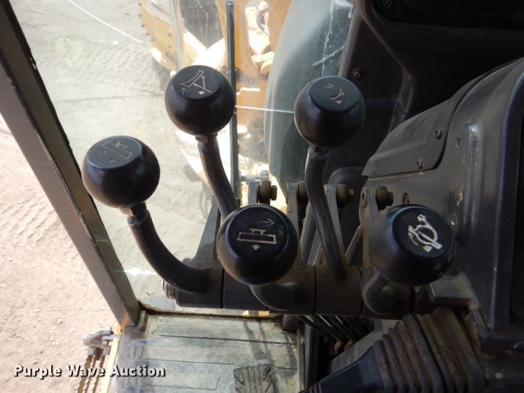 image for item HE9599 2011 Volvo G946  motor grader