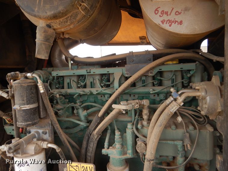 image for item HE9599 2011 Volvo G946  motor grader