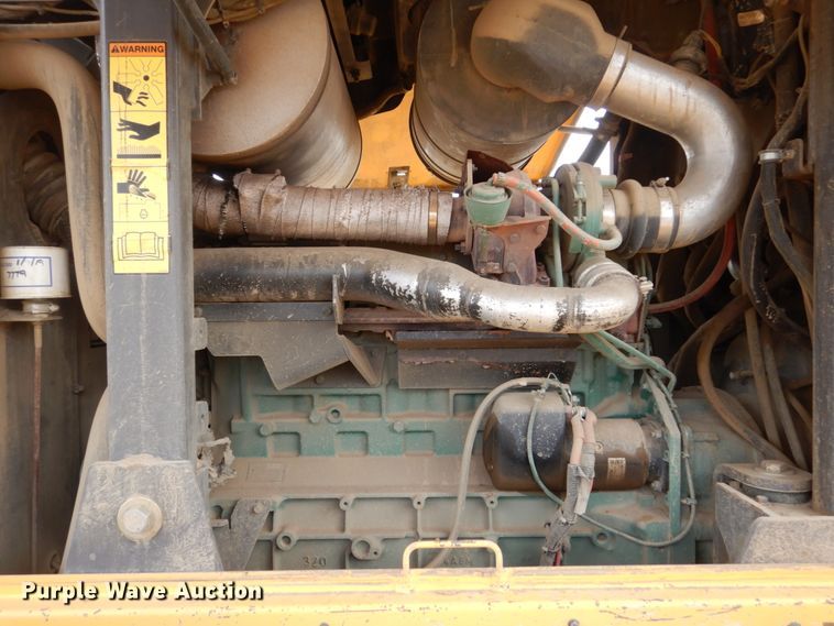 image for item HE9599 2011 Volvo G946  motor grader