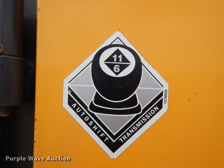 image for item HE9599 2011 Volvo G946  motor grader