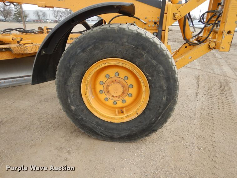 image for item HE9599 2011 Volvo G946  motor grader