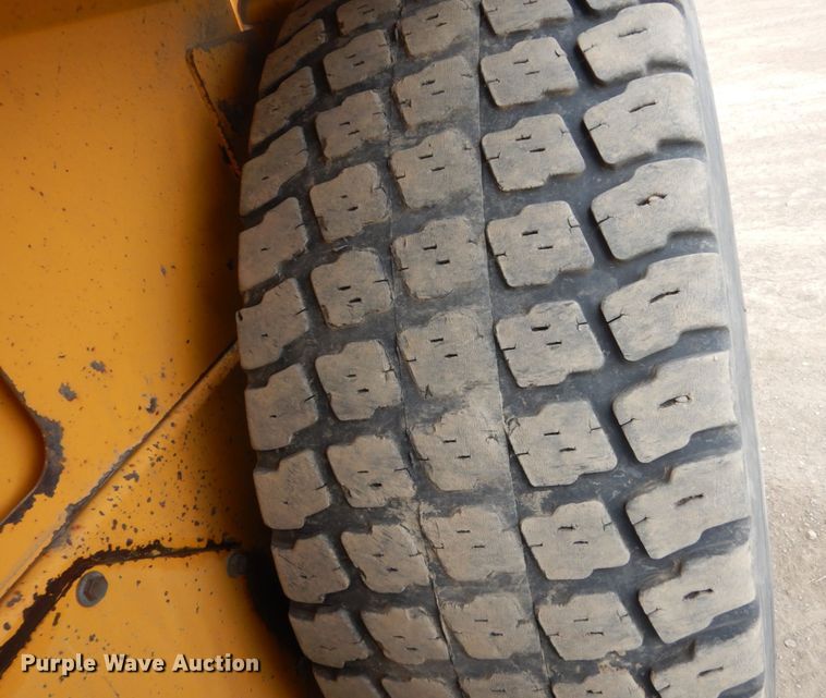 image for item HE9599 2011 Volvo G946  motor grader