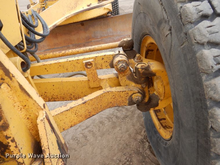 image for item HE9600 2008 Komatsu GD655-3E0  motor grader