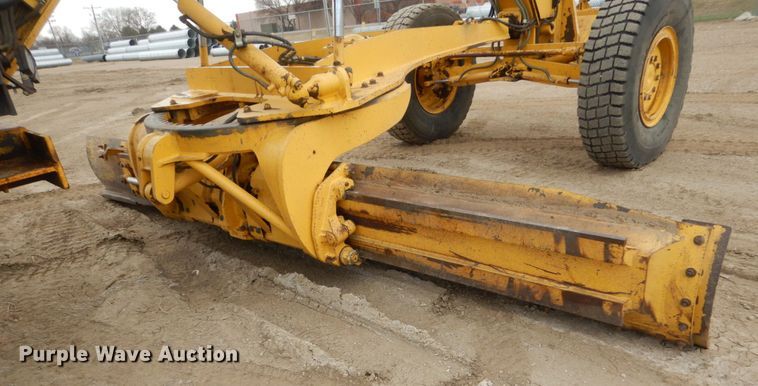 image for item HE9600 2008 Komatsu GD655-3E0  motor grader