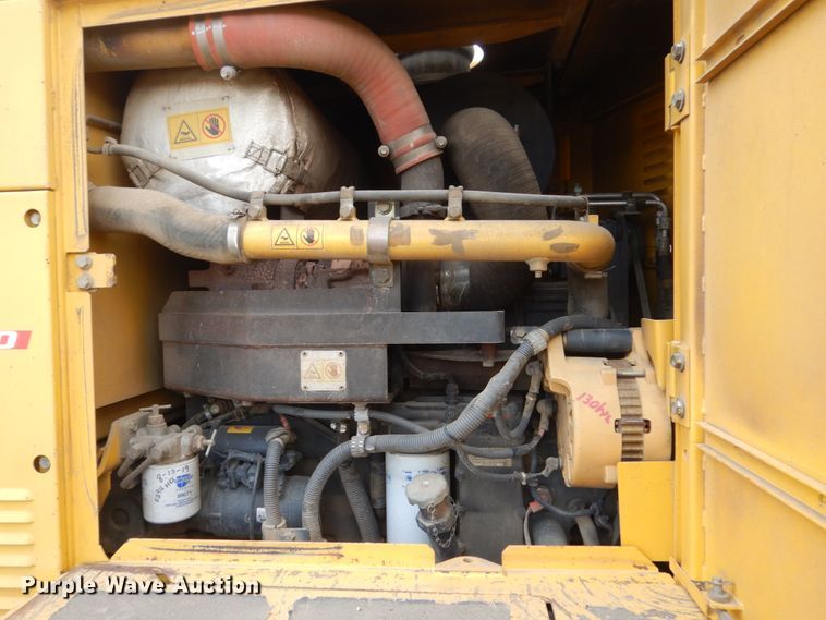 image for item HE9600 2008 Komatsu GD655-3E0  motor grader