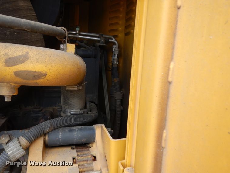 image for item HE9600 2008 Komatsu GD655-3E0  motor grader
