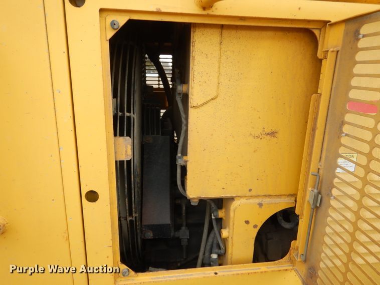 image for item HE9600 2008 Komatsu GD655-3E0  motor grader