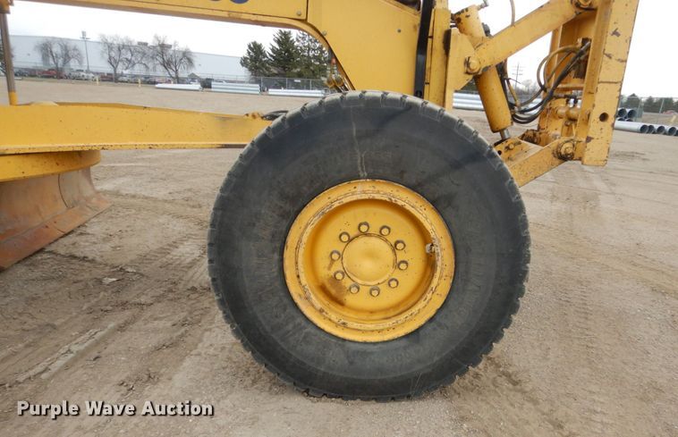 image for item HE9600 2008 Komatsu GD655-3E0  motor grader