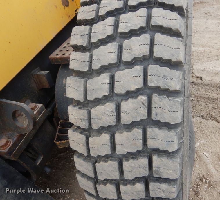 image for item HE9600 2008 Komatsu GD655-3E0  motor grader