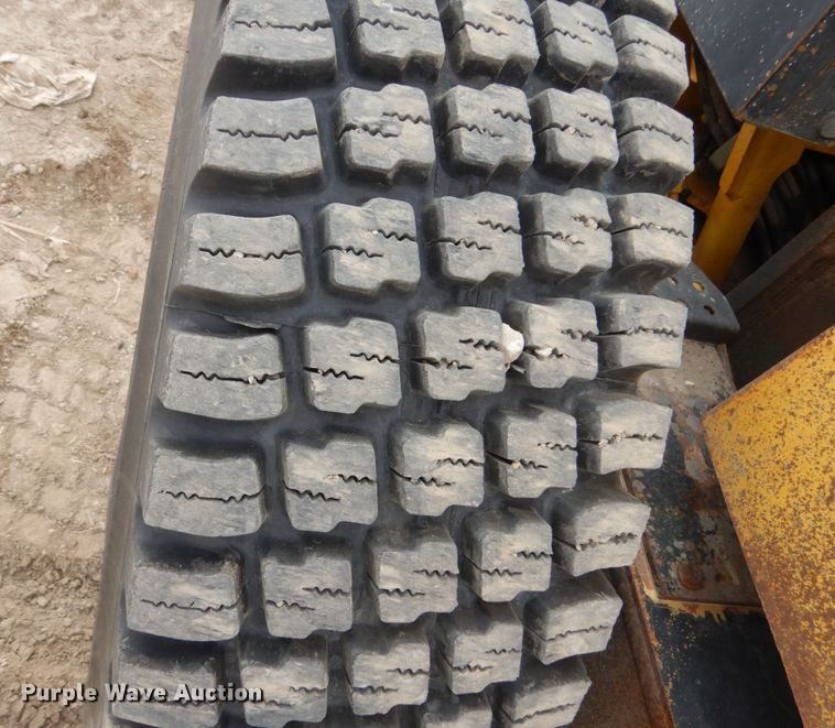 image for item HE9600 2008 Komatsu GD655-3E0  motor grader