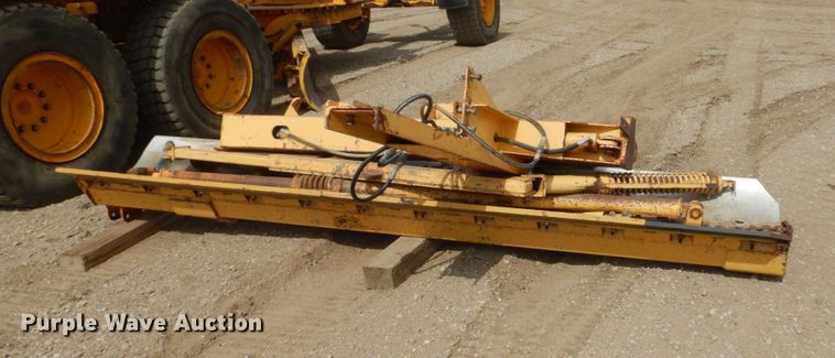 image for item HE9600 2008 Komatsu GD655-3E0  motor grader