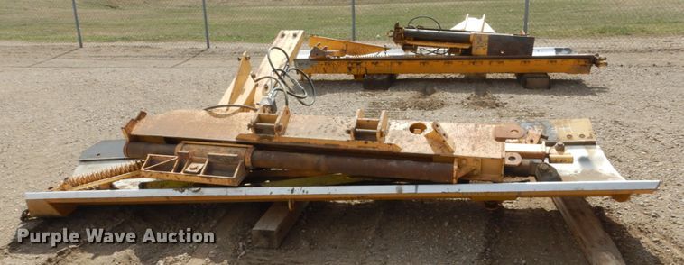 image for item HE9600 2008 Komatsu GD655-3E0  motor grader