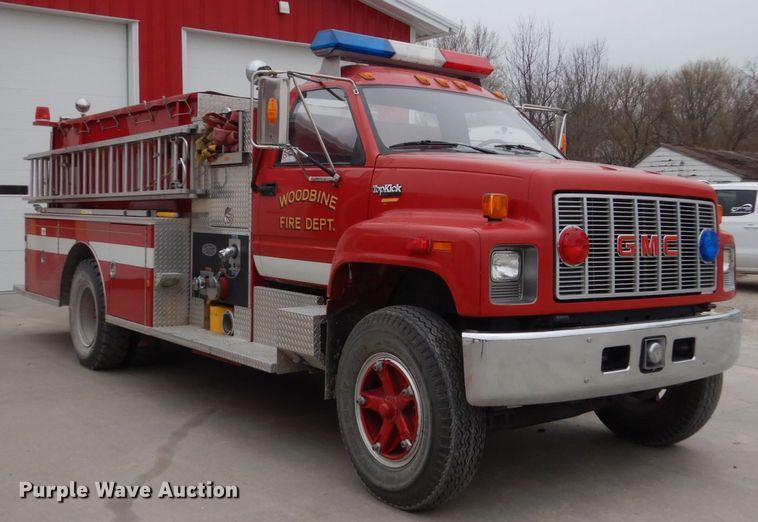 image for item HE9619 1993 GMC TopKick C5500  pumper fire truck