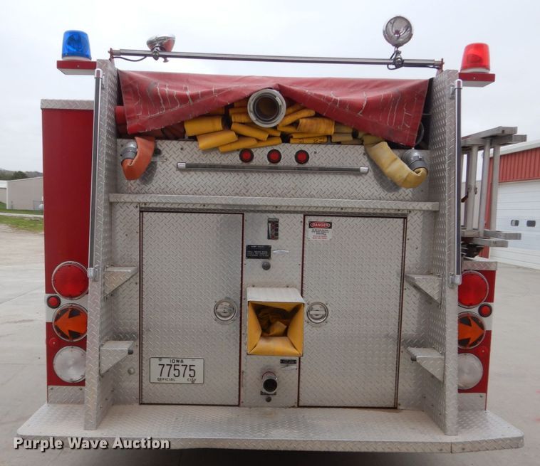 image for item HE9619 1993 GMC TopKick C5500  pumper fire truck