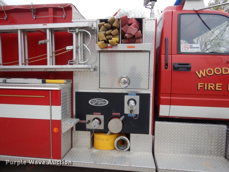 image for item HE9619 1993 GMC TopKick C5500  pumper fire truck