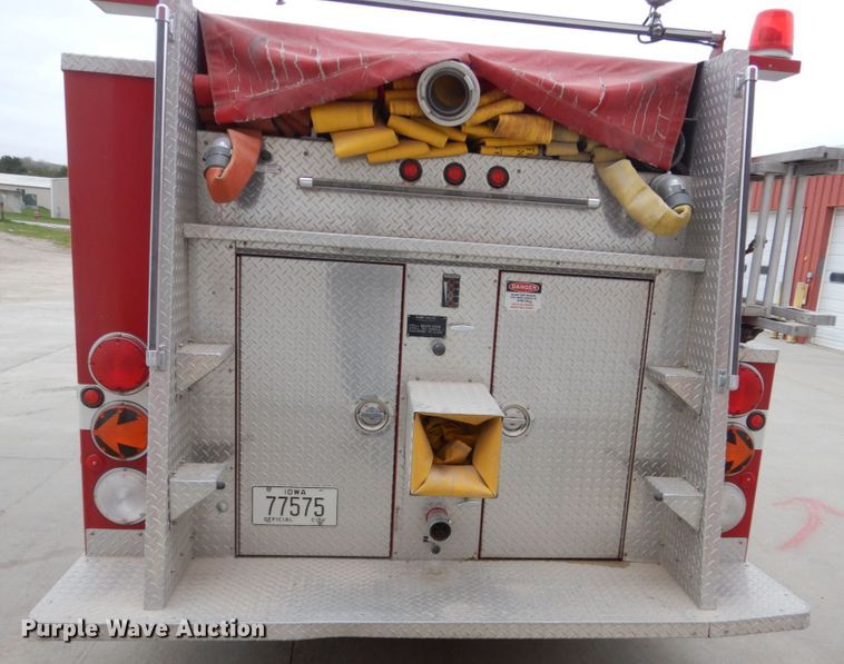 image for item HE9619 1993 GMC TopKick C5500  pumper fire truck