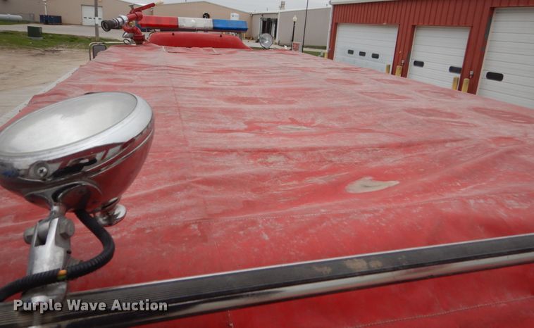 image for item HE9619 1993 GMC TopKick C5500  pumper fire truck