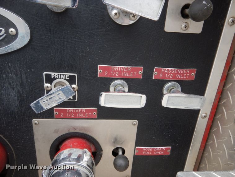 image for item HE9619 1993 GMC TopKick C5500  pumper fire truck