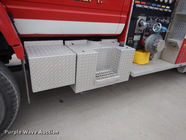 image for item HE9619 1993 GMC TopKick C5500  pumper fire truck