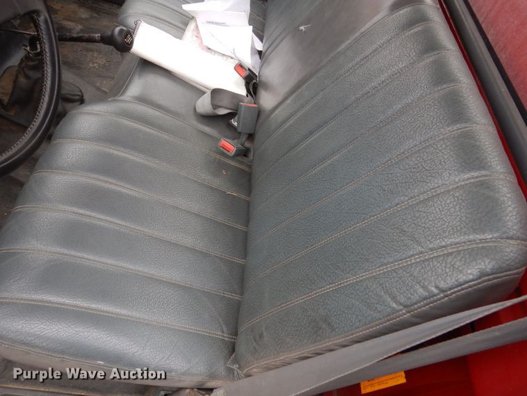 image for item HE9619 1993 GMC TopKick C5500  pumper fire truck