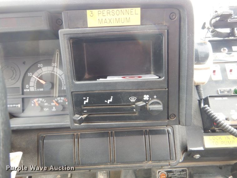 image for item HE9619 1993 GMC TopKick C5500  pumper fire truck