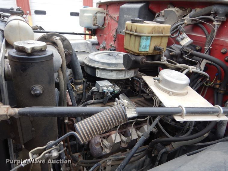 image for item HE9619 1993 GMC TopKick C5500  pumper fire truck