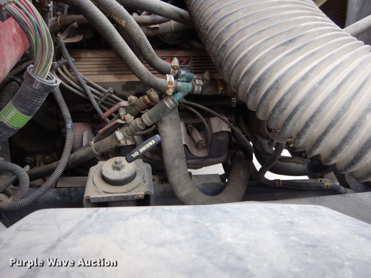 image for item HE9619 1993 GMC TopKick C5500  pumper fire truck