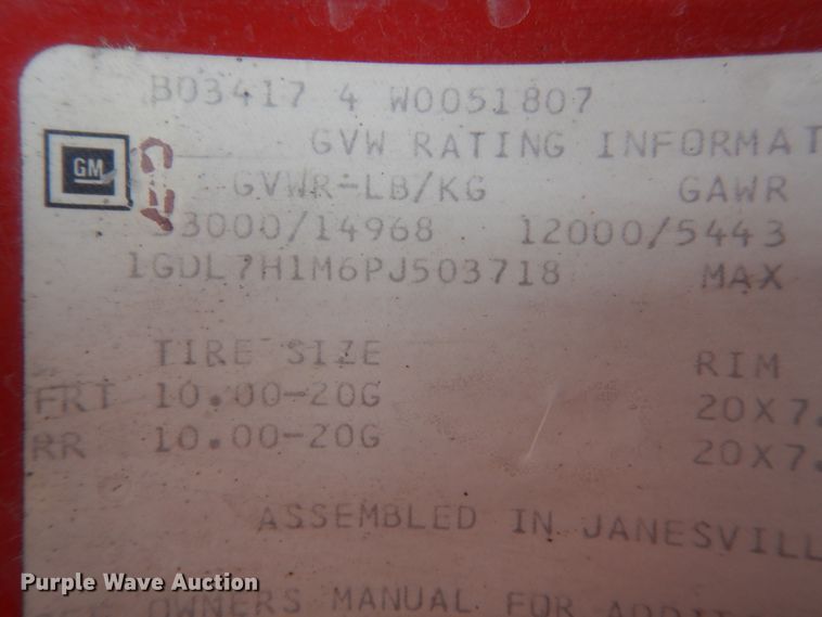 image for item HE9619 1993 GMC TopKick C5500  pumper fire truck