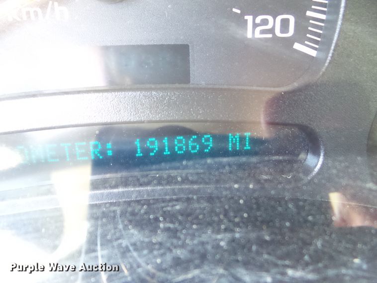 image for item HF9880 2005 Chevrolet Silverado 1500  Ext. Cab pickup truck