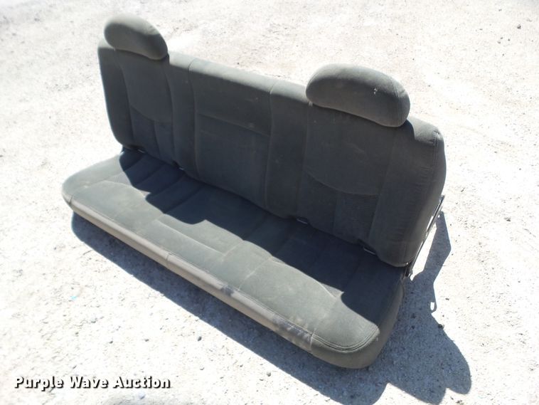 image for item HF9880 2005 Chevrolet Silverado 1500  Ext. Cab pickup truck