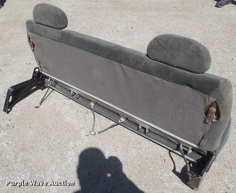 image for item HF9880 2005 Chevrolet Silverado 1500  Ext. Cab pickup truck