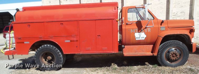 image for item HF9885 1974 Chevrolet C60  water truck